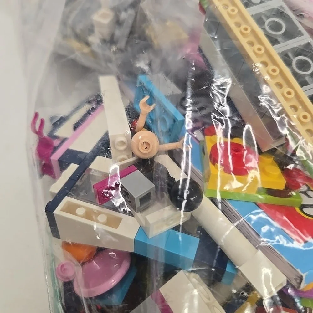 Lot of‎ Mixed Lego Friends plus more Pastel colors With Figures 1 Pound 11 Oz